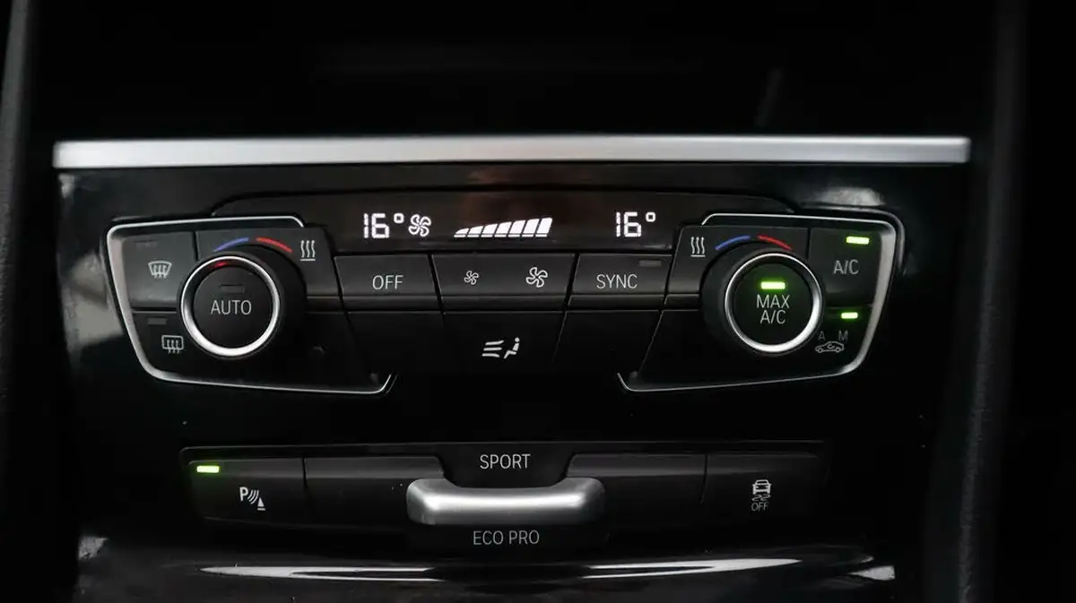 2021-bmw-2-series-15td-216d-se-gran-big-12