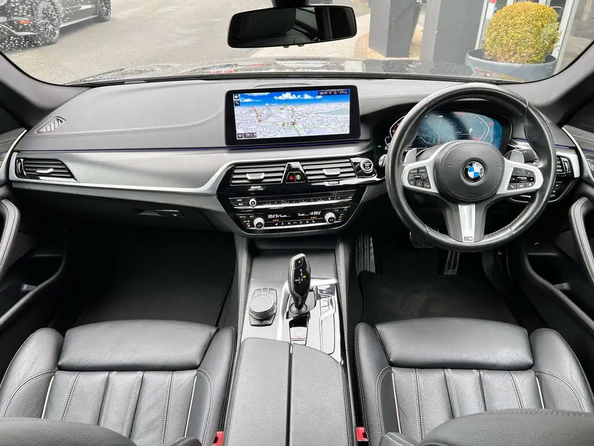 2022-bmw-5-series-20td-520d-xdrive-m-sport-mht-saloon-4d-big-14
