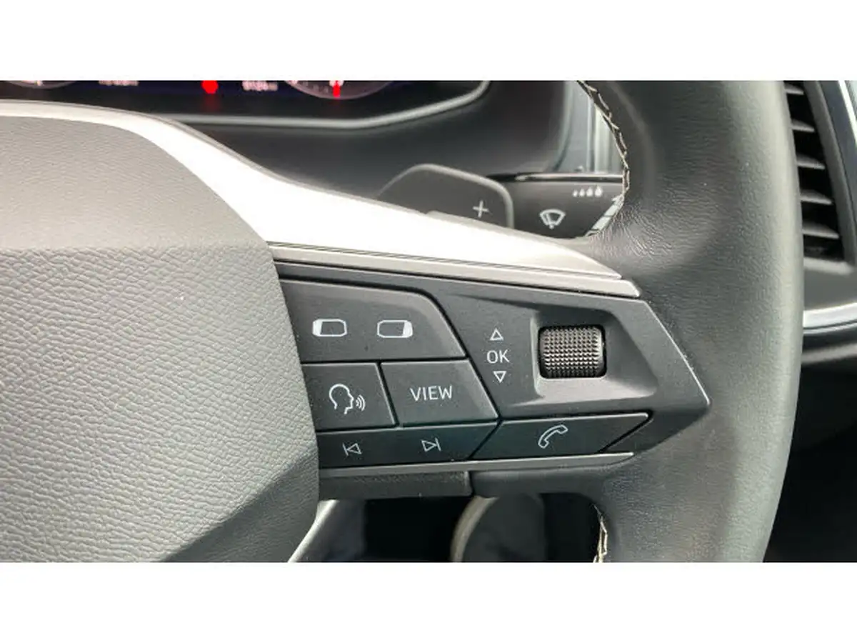 2023-seat-ateca-15-ecotsi-se-technology-dsg-big-23