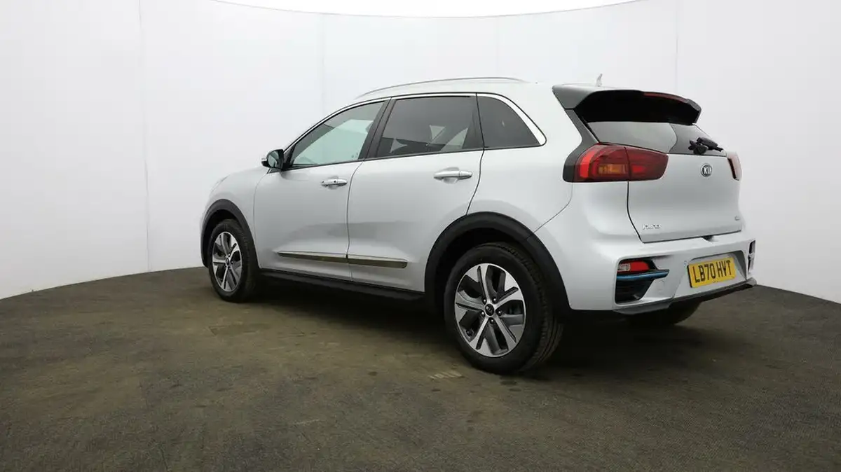 2021-kia-e-niro-ev-4-big-4