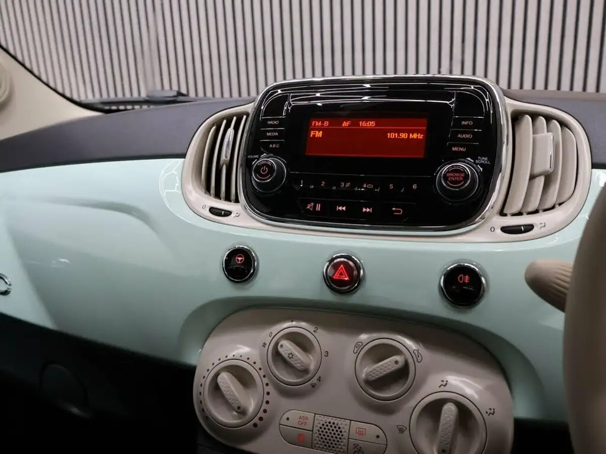 2016-fiat-500-12-pop-star-big-13