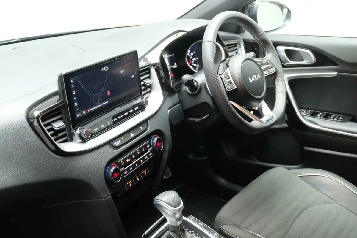 2024-kia-xceed-15-t-gdi-gt-line-138bhp-dct-big-10