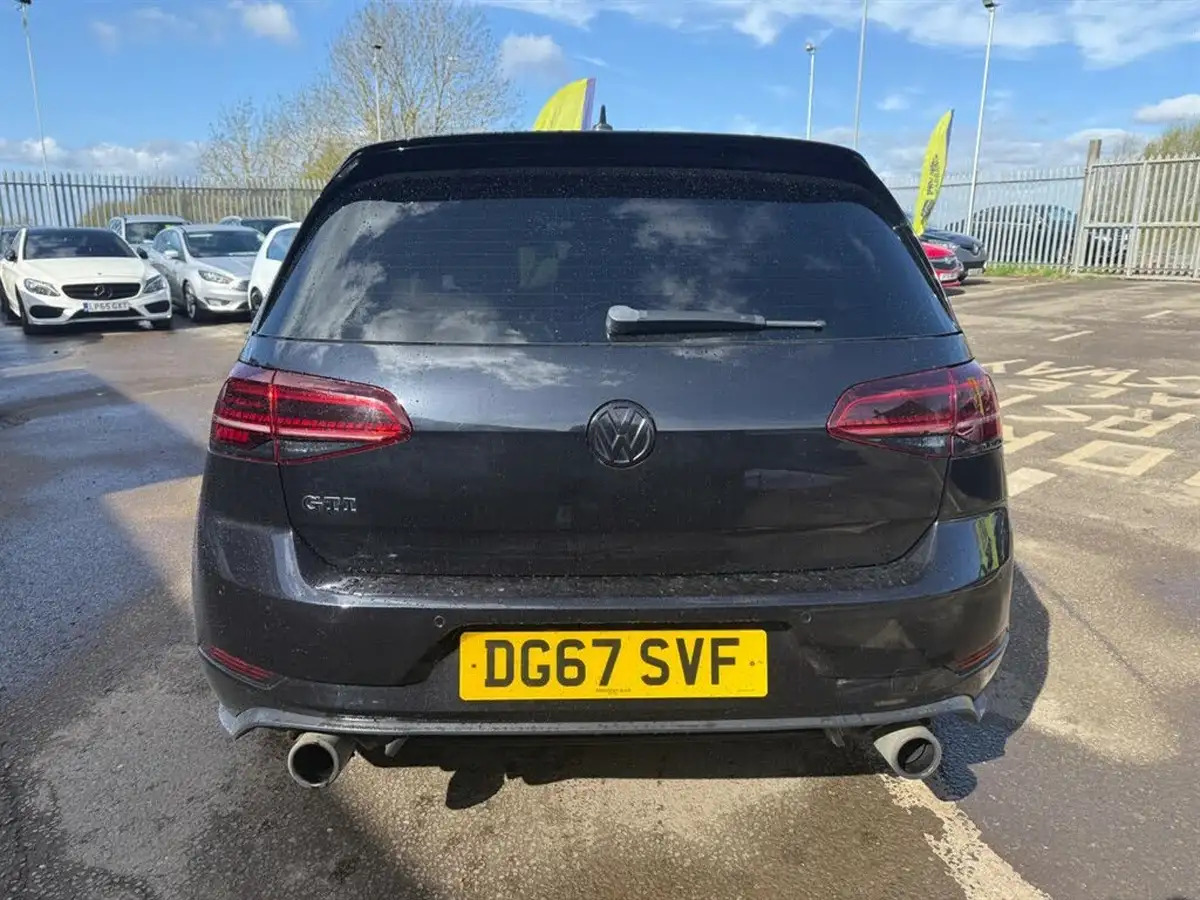 2017-volkswagen-golf-20-tsi-gti-230ps-ss-5d-dsg-big-5