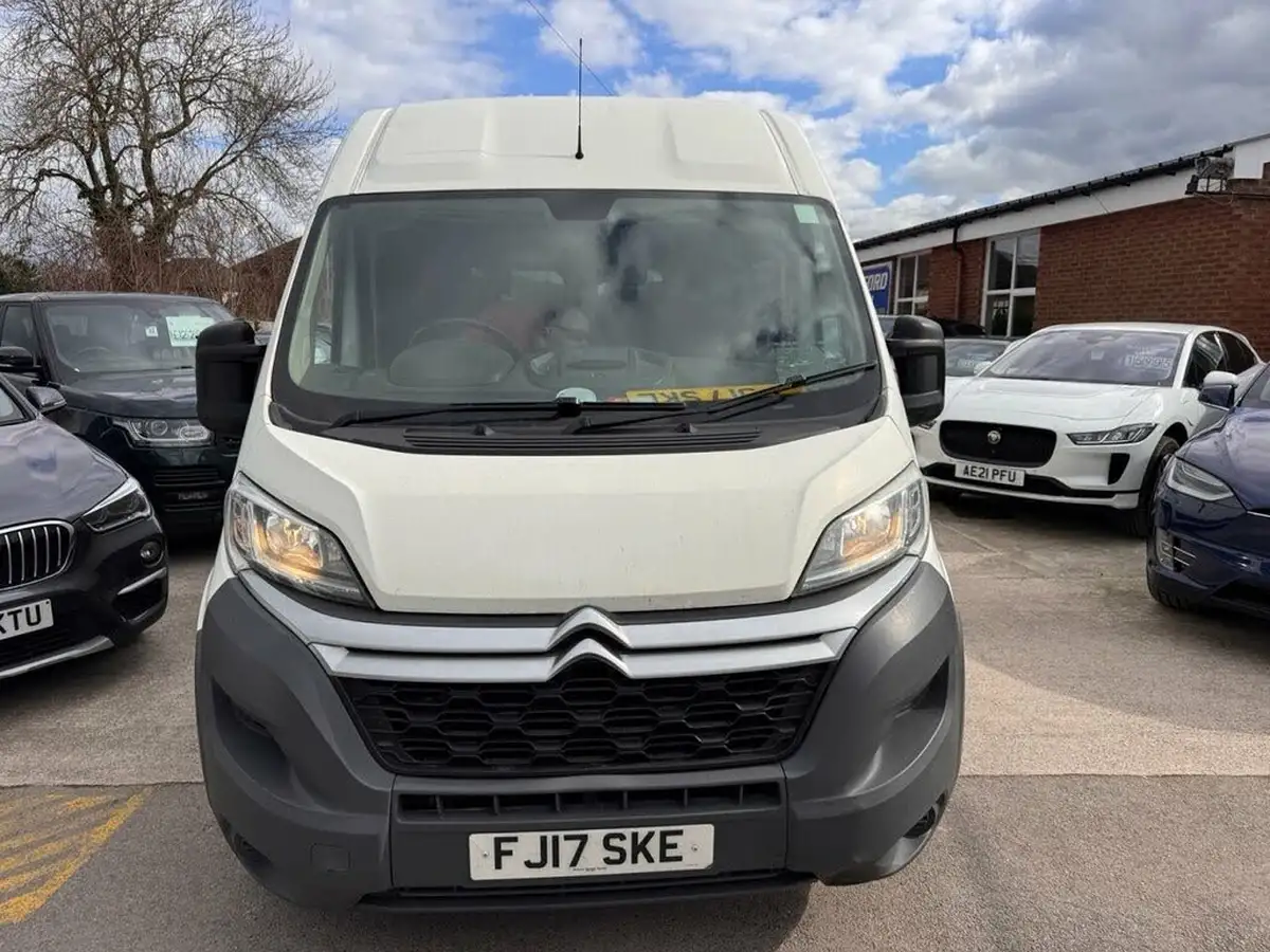 2017-citroen-relay-20bluehdi-35-l3h2-enterprise-130eu6-big-1
