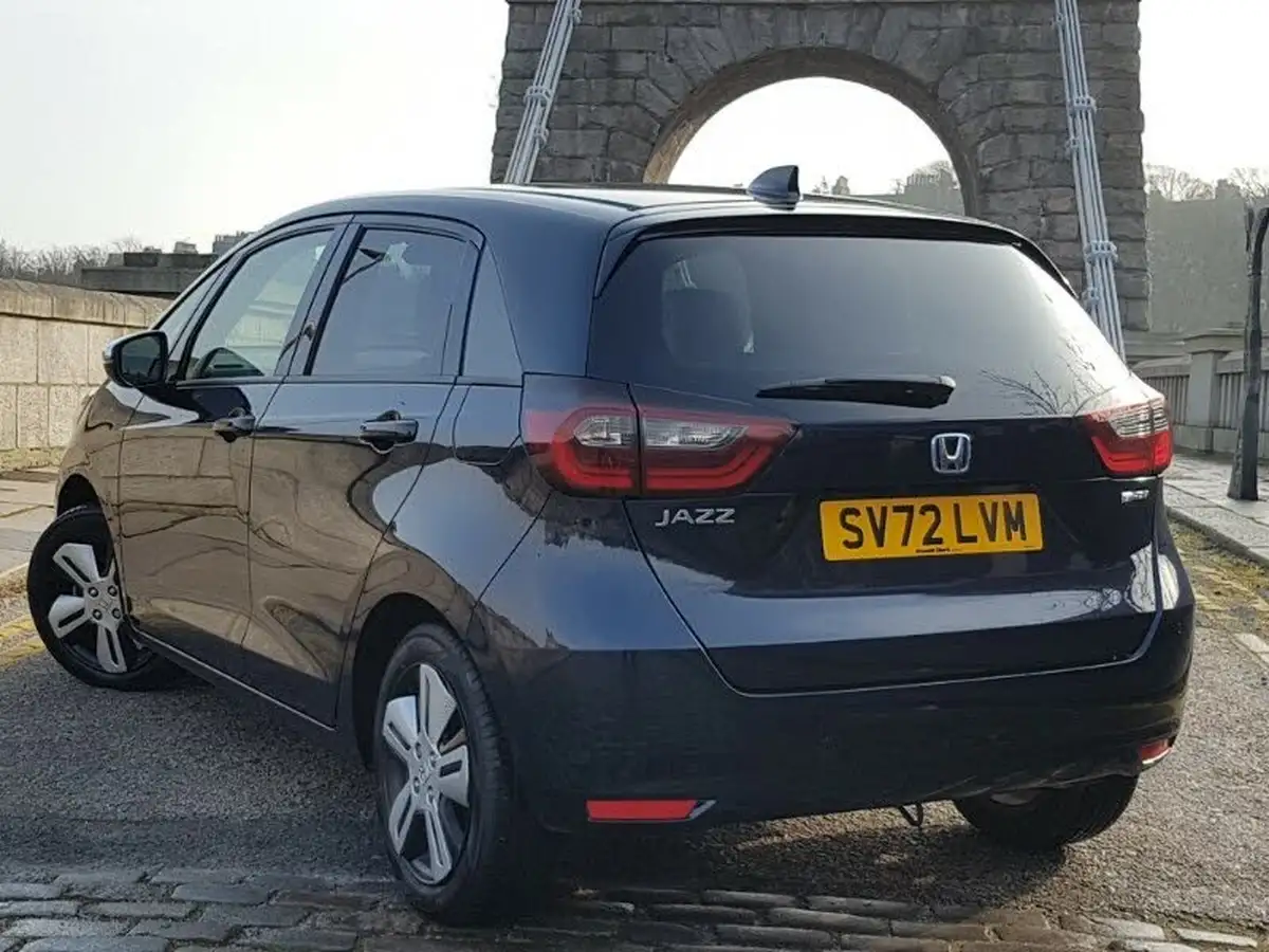 2022-honda-jazz-15-i-mmd-ex-107ps-big-1