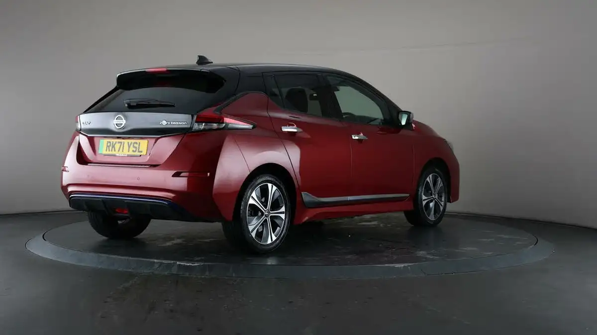 2021-nissan-leaf-e-e-tekna-big-66