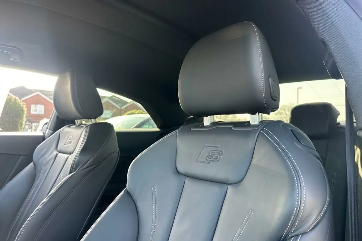2022-audi-a5-20-45-tfsi-black-edition-coupe-2d-big-33