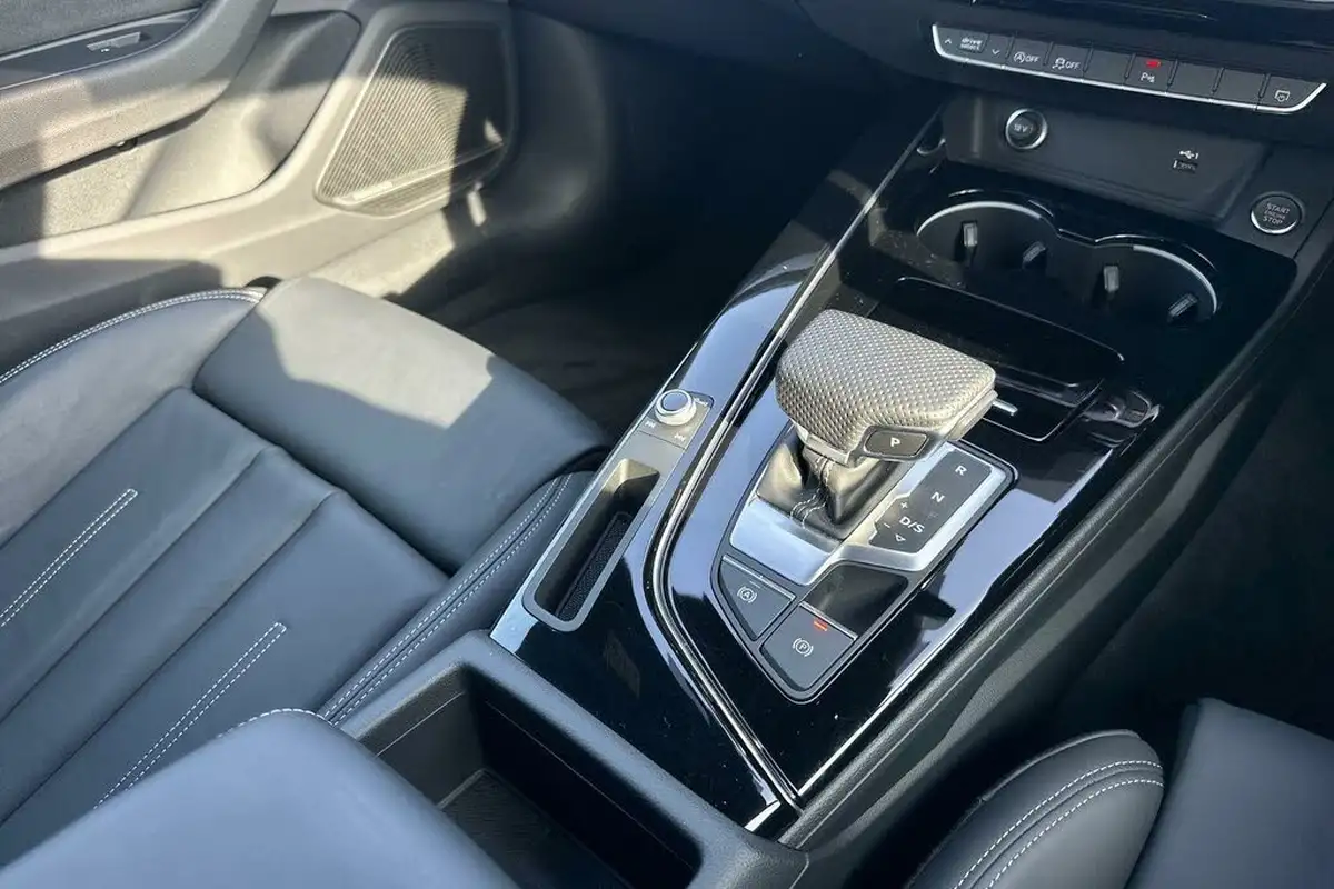 2022-audi-a5-20-45-tfsi-black-edition-coupe-2d-big-9