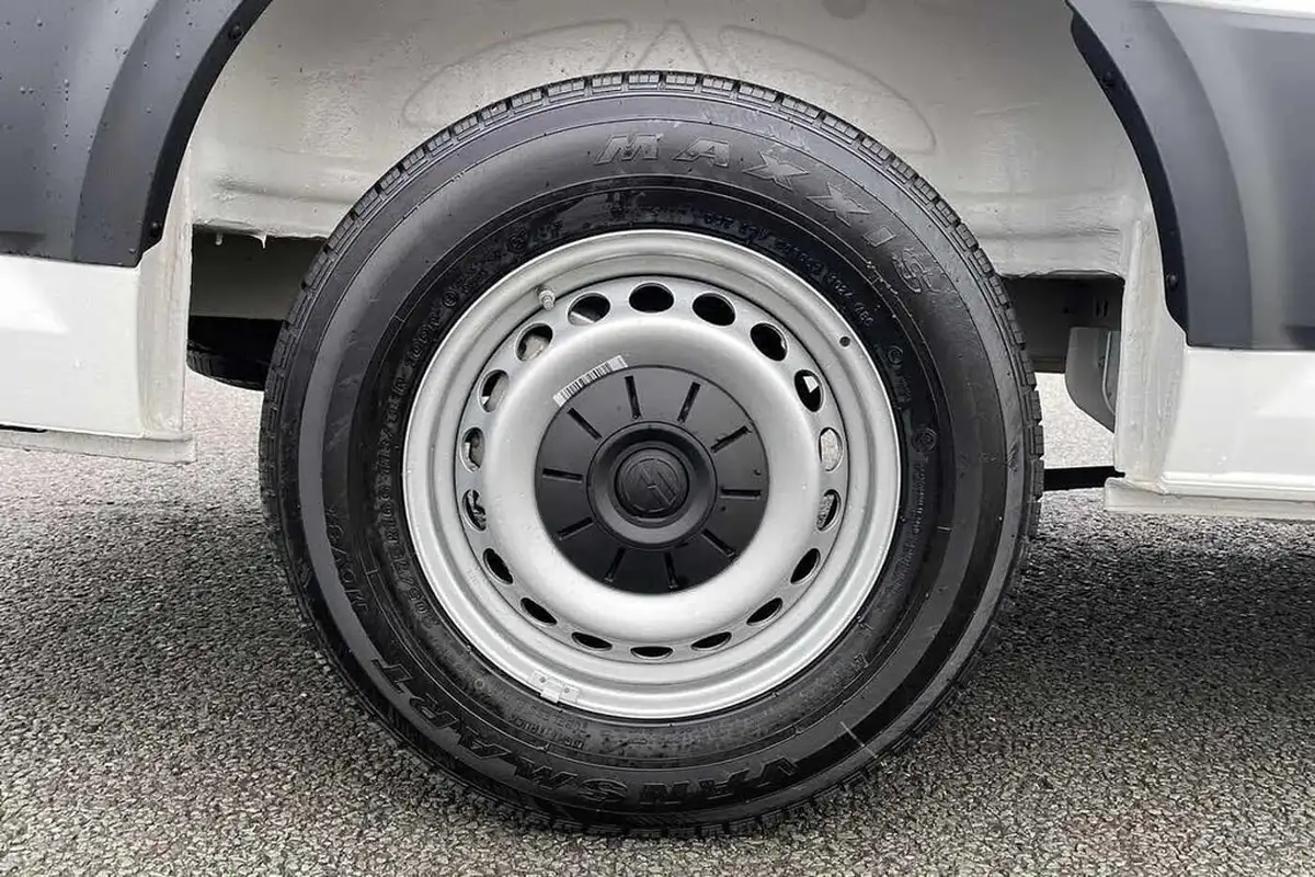 2024-volkswagen-crafter-20tdi-cr35-lwb-commerce-plus-140pseu6d-big-20