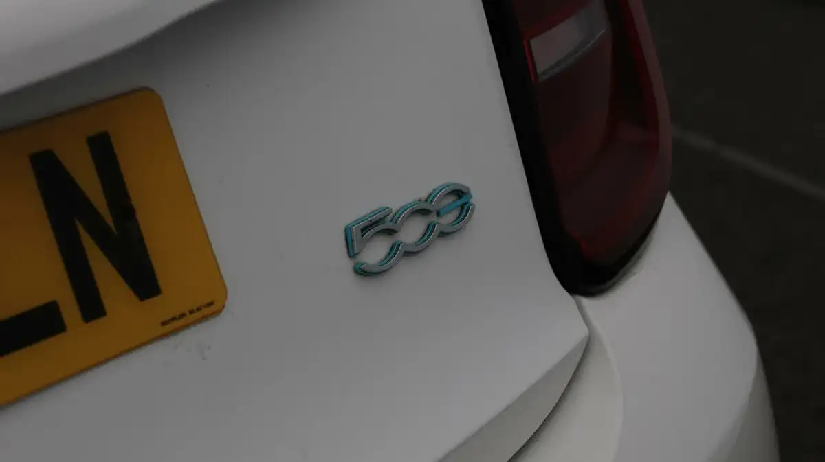 2022-fiat-500-e-icon-117bhp-big-21