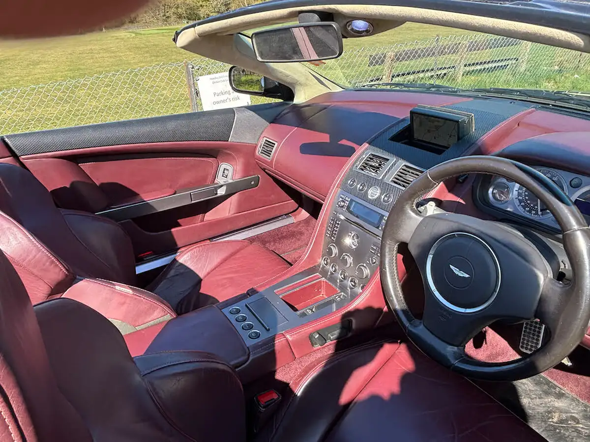2005-aston-martin-db9-59-touchtronic-big-8