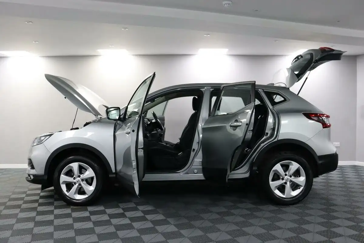 2019-nissan-qashqai-13-dig-t-acenta-premium-140ps-big-17