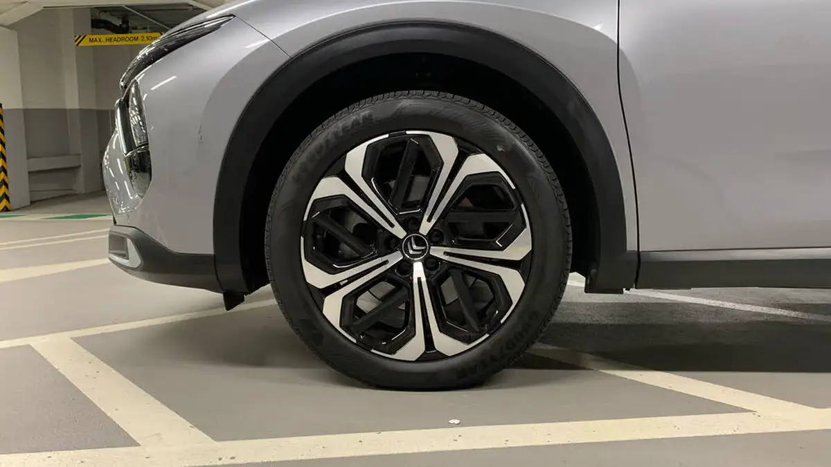 2023-citroen-c5-x-16-puretech-shine-225ps-plug-in-hybrid-e-eat8-big-13