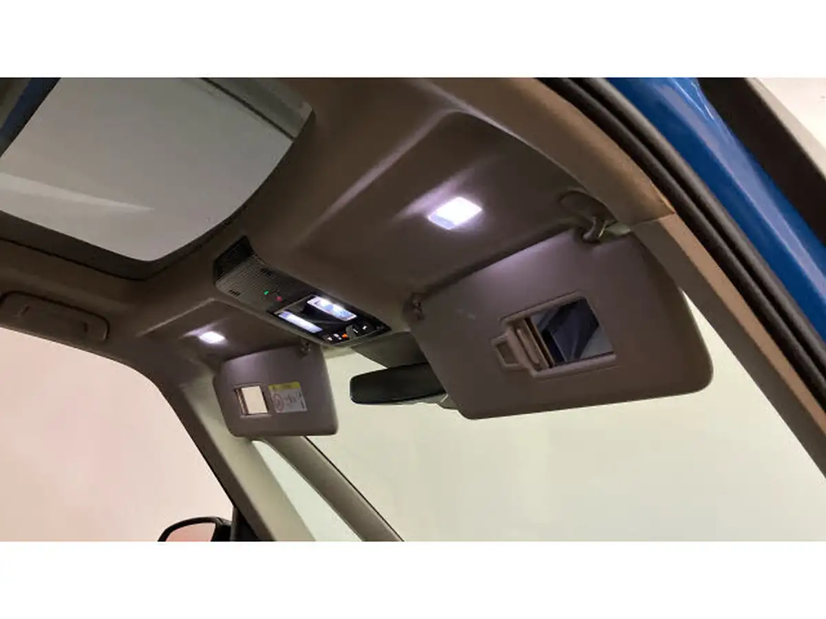 2022-volkswagen-multivan-20-tsi-style-standard-big-29
