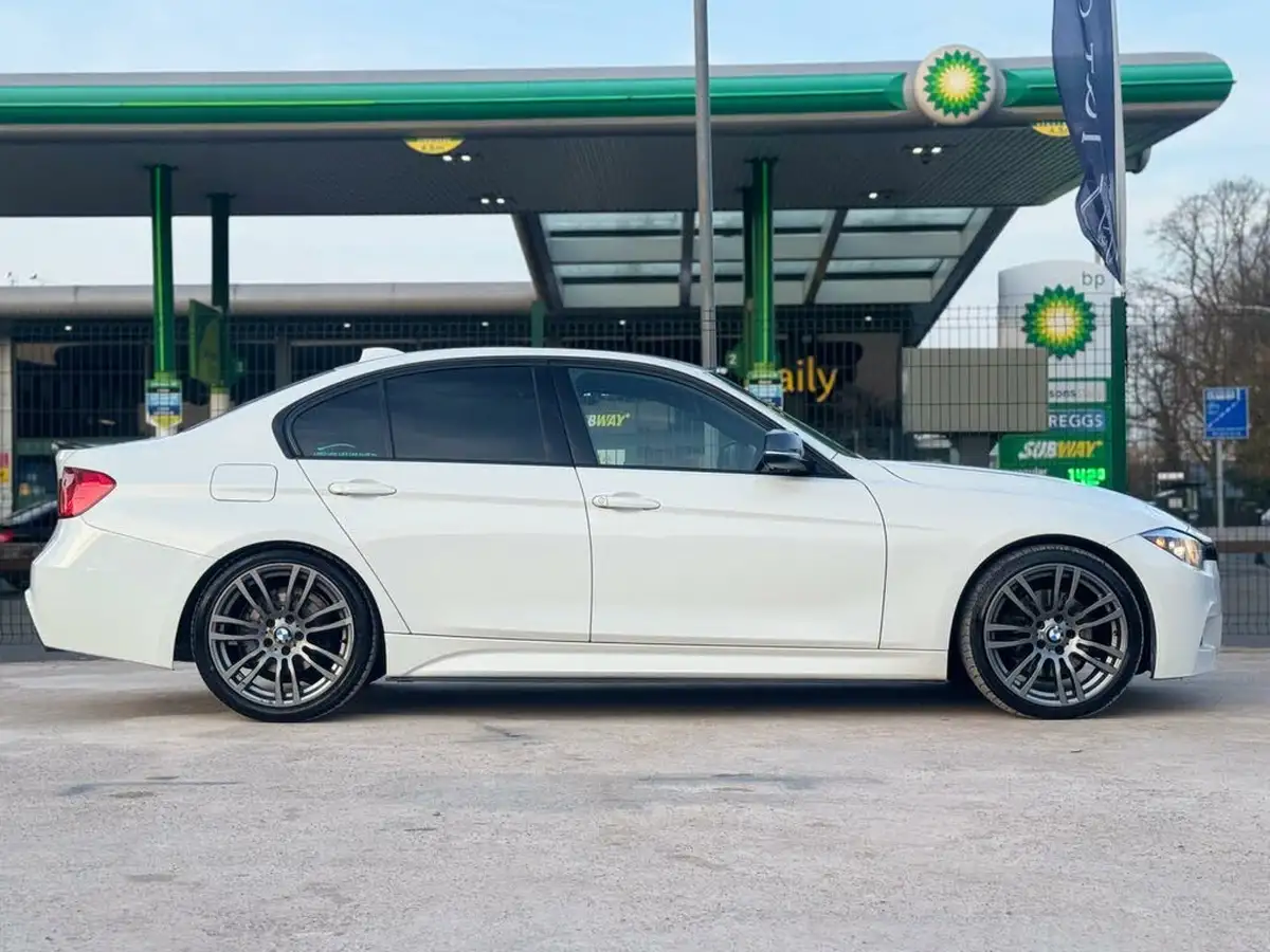 2013-bmw-3-series-20-328i-m-sport-ss-saloon-4d-big-16