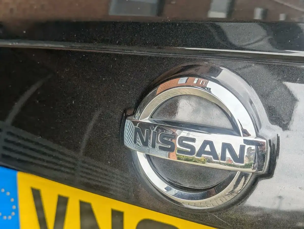 2015-nissan-juke-16-tekna-117ps-1598cc-xtronic-cvt-big-12