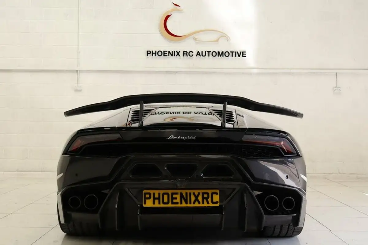 2015-lamborghini-huracan-52-lp-610-4-4wd-coupe-big-28