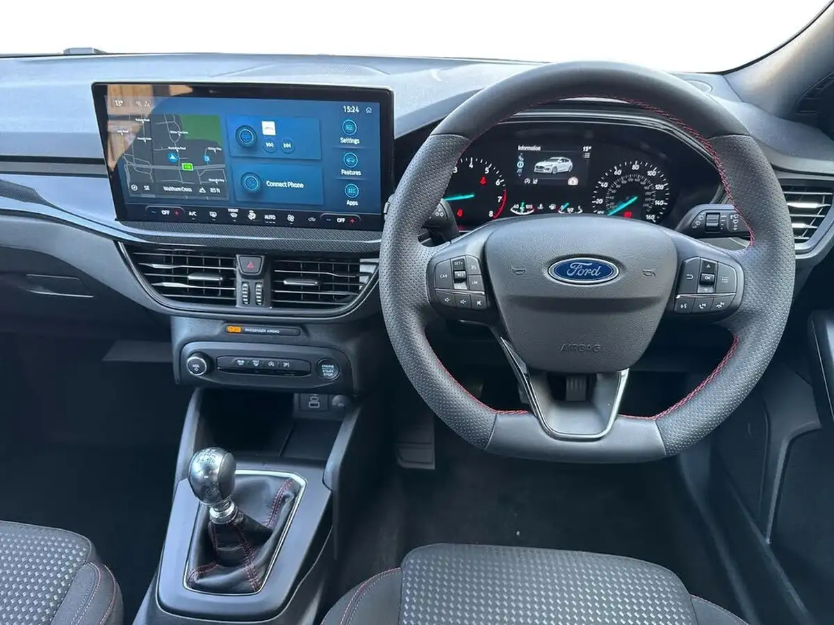 2022-ford-focus-10t-st-line-125ps-hatchback-big-15