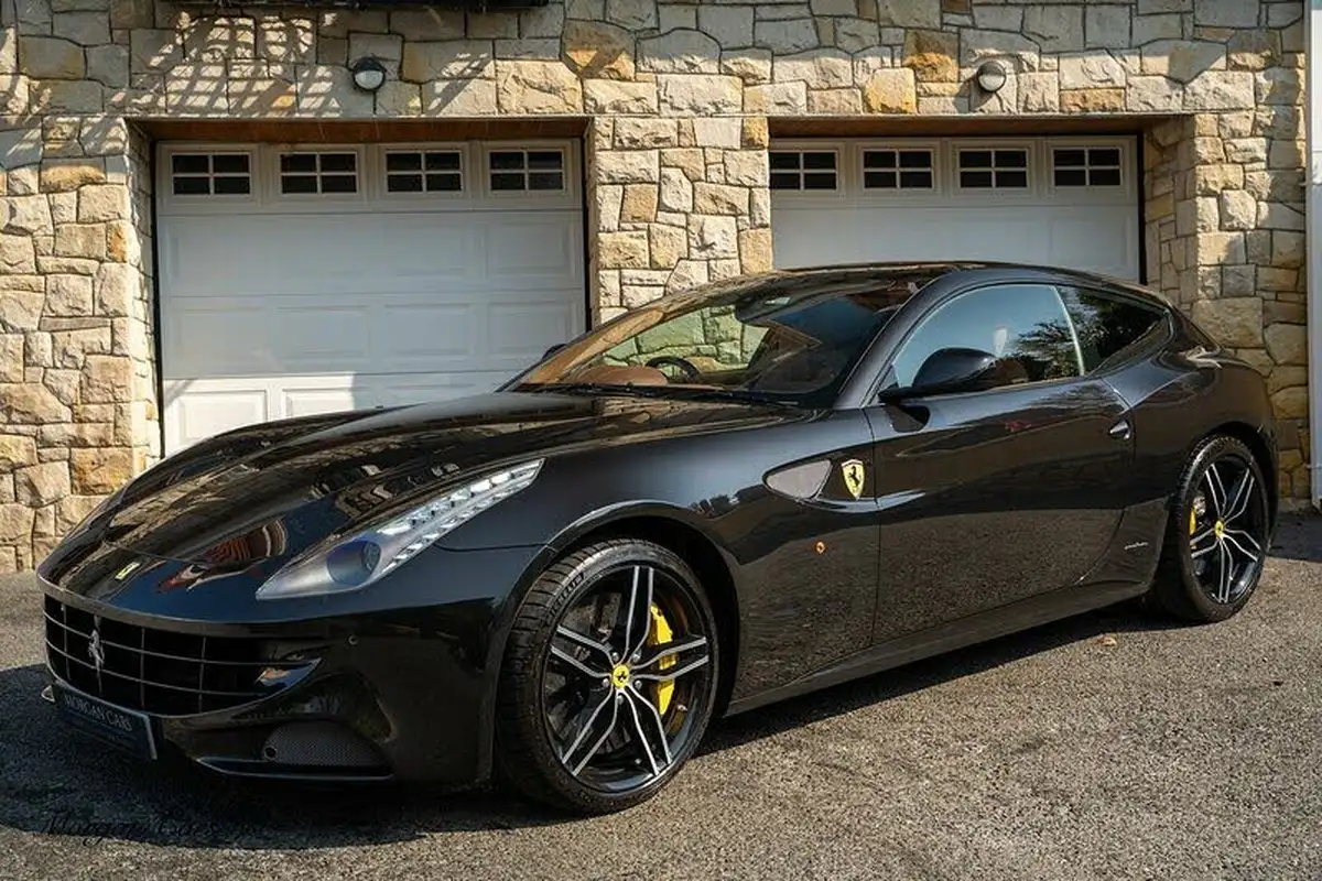 2016-ferrari-ff-63-big-29