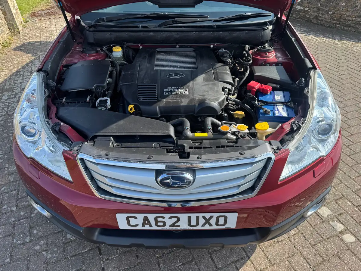 2012-subaru-outback-20td-se-big-13