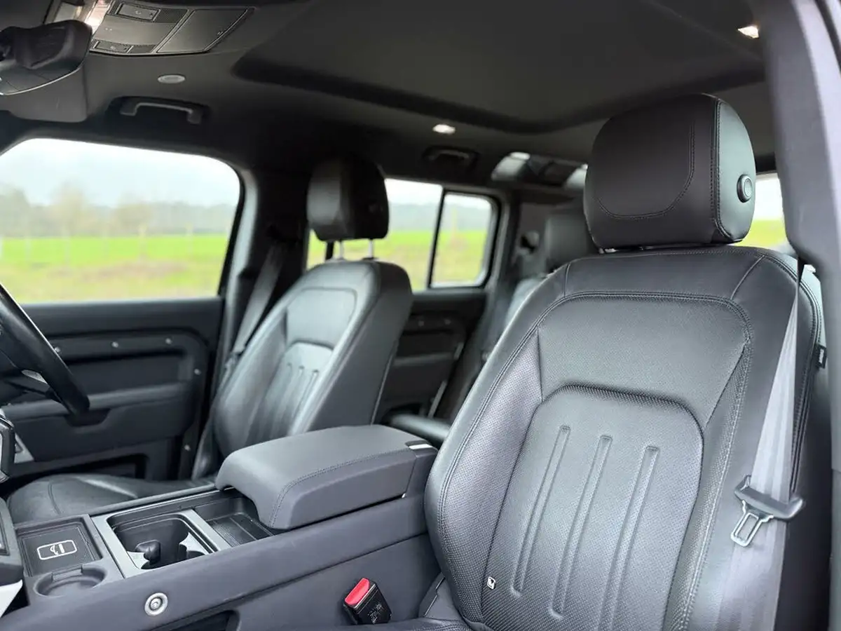 2021-land-rover-110-defender-30-d250-se-big-13