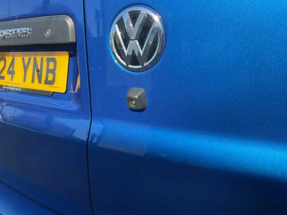 2024-volkswagen-transporter-big-23