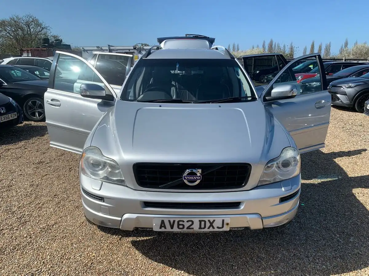 2012-volvo-xc90-24td-d5-r-design-200bhp-big-56