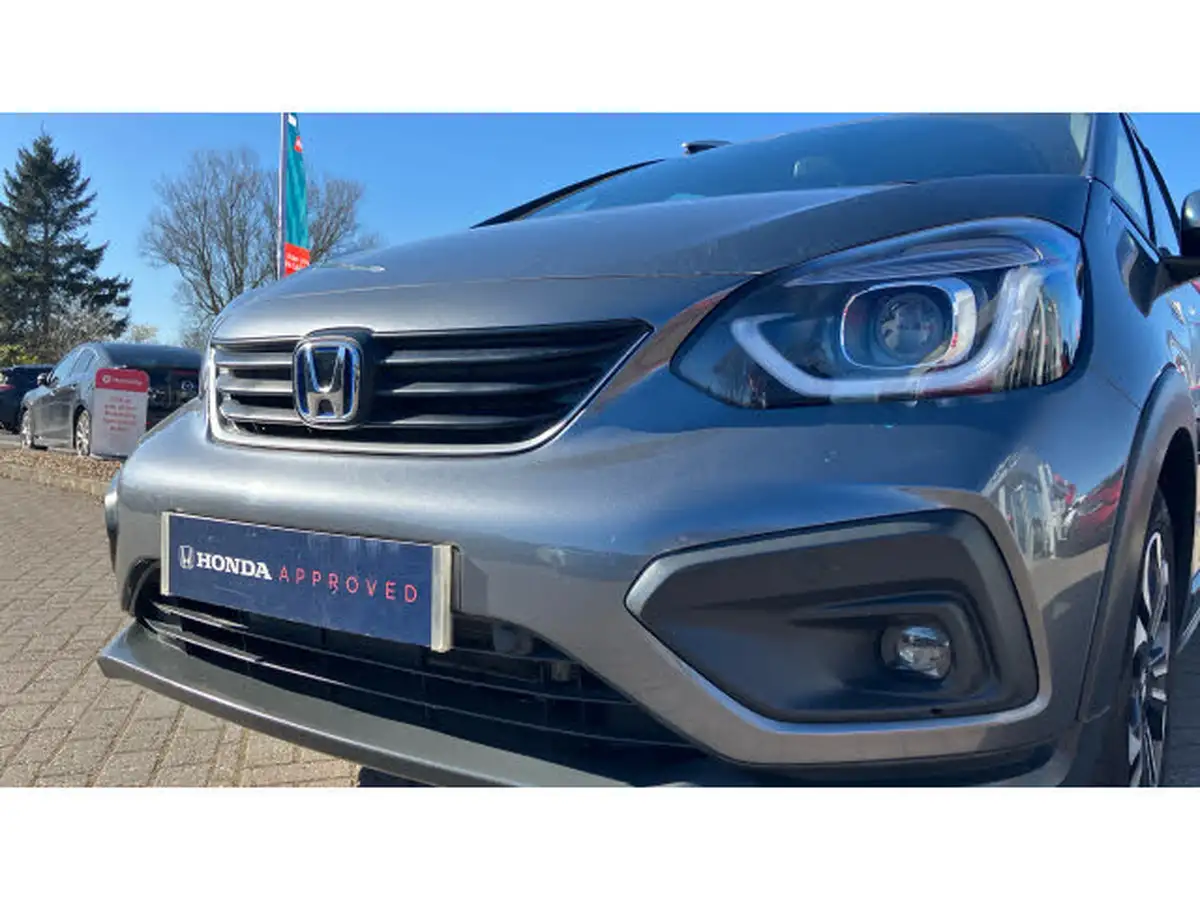 2020-honda-jazz-15-i-mmd-crosstar-ex-big-15