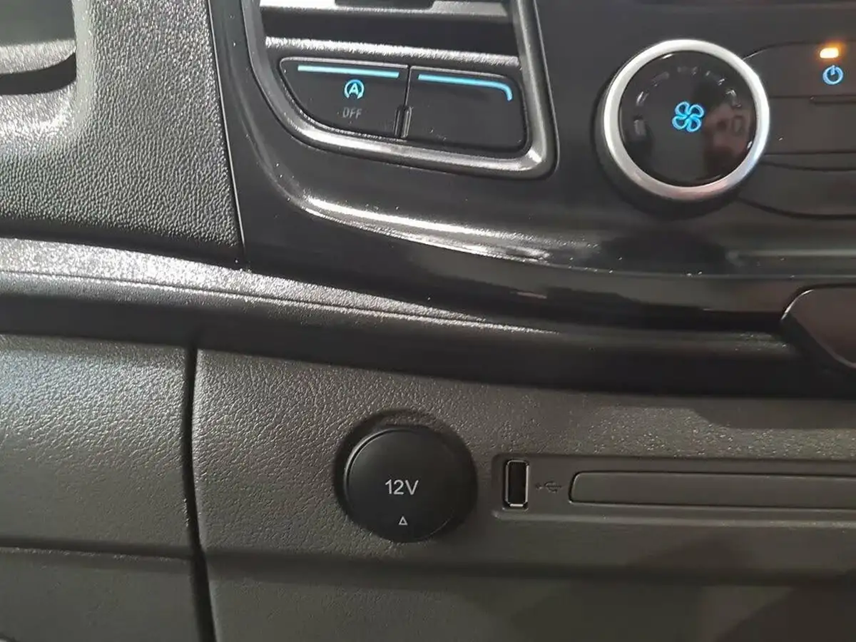 2022-ford-transit-20tdci-350-l3h2-leader-with-ac-chiller-big-37