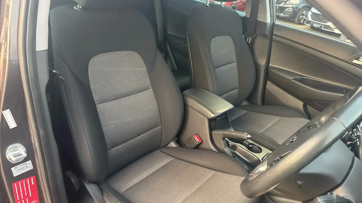 2019-hyundai-tucson-16crdi-se-nav-136ps-dct-big-41