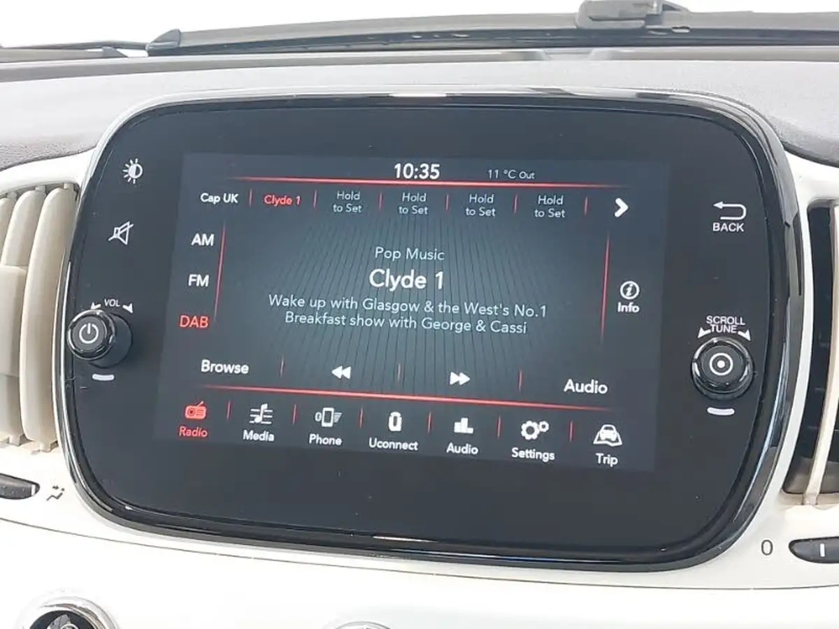 2022-fiat-500-10-dolcevita-big-9
