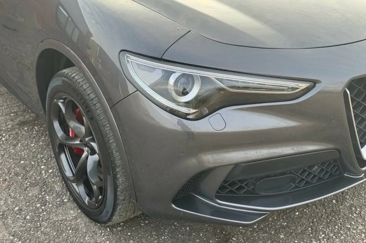 2019-alfa-romeo-stelvio-29-biturbo-quadrifoglio-big-9