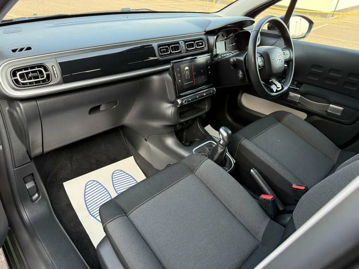2018-citroen-c3-12-puretech-flair-82ps-ss-big-7