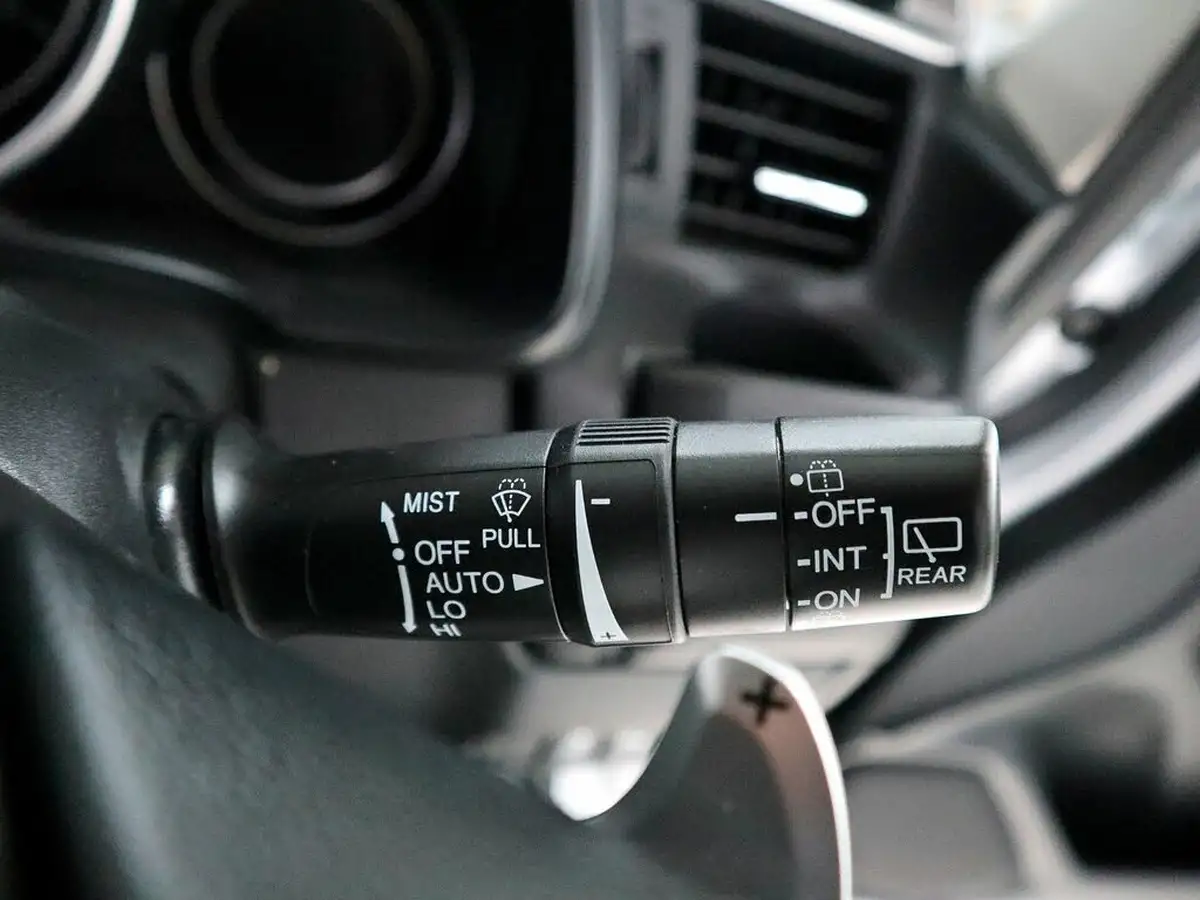 2019-honda-jazz-13-i-vtec-ex-navi-cvt-big-15