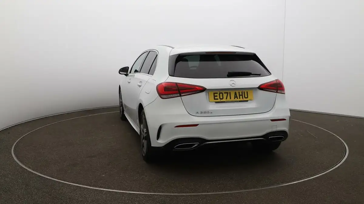 2021-mercedes-benz-a-class-13-a250e-amg-line-hatchback-5d-big-51