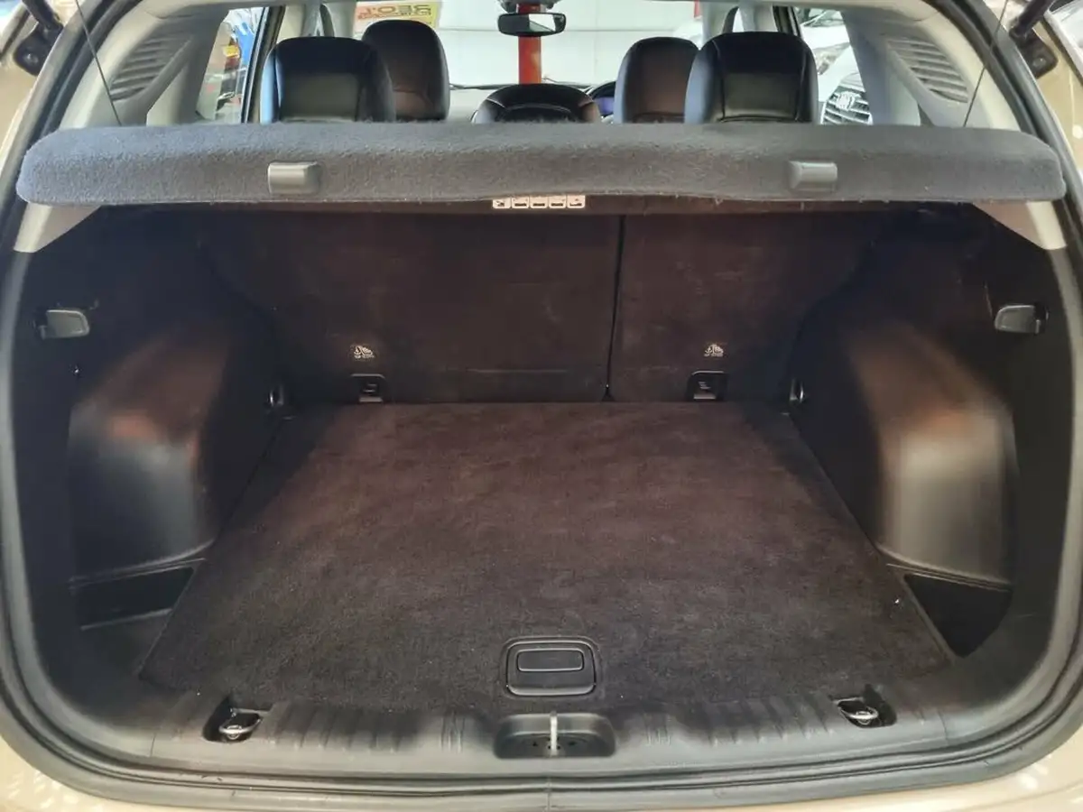 2018-jeep-compass-14-multiair-ii-longitude-big-20