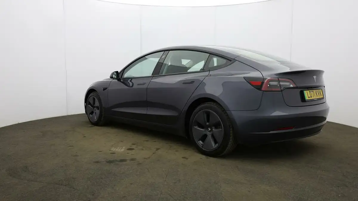 2021-tesla-model-3-e-long-range-awd-big-4