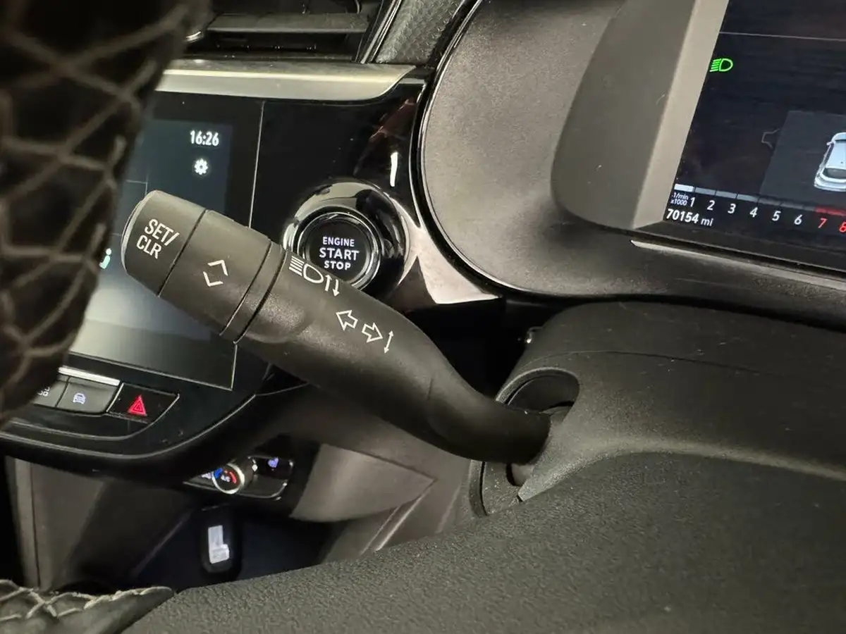 2021-vauxhall-corsa-12-turbo-elite-nav-premium-big-25