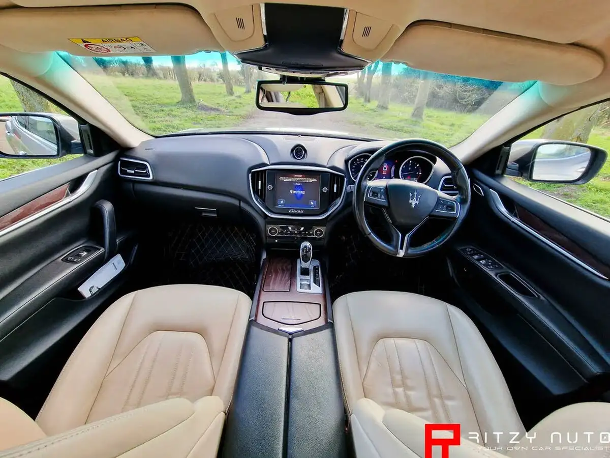 2016-maserati-ghibli-30td-big-62