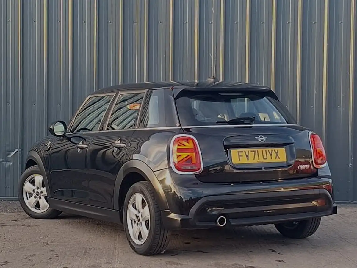 2022-mini-cooper-15-cooper-classic-hatchback-5d-big-1