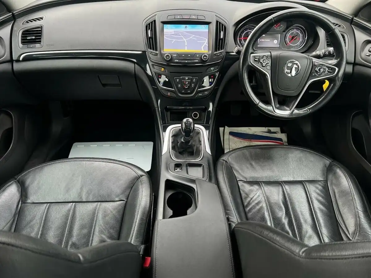2015-vauxhall-insignia-20cdti-elite-140ps-navss-ecoflex-hatchback-5d-big-8