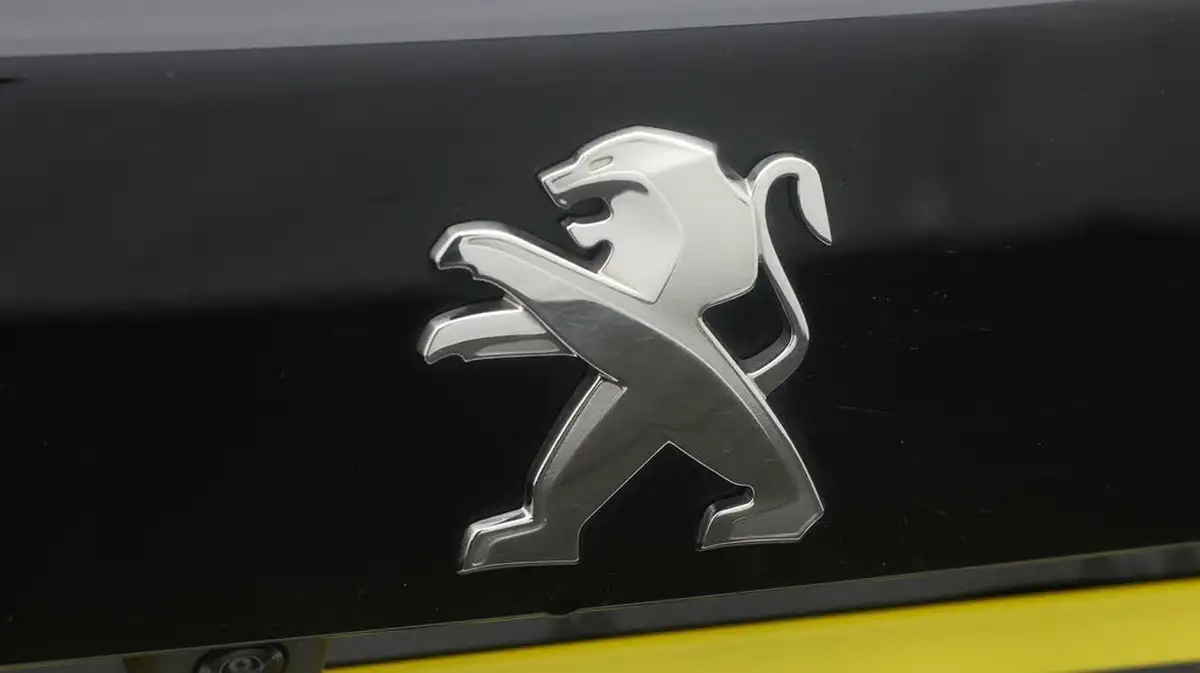 2021-peugeot-2008-suv-15-bluehdi-allure-premium-big-19