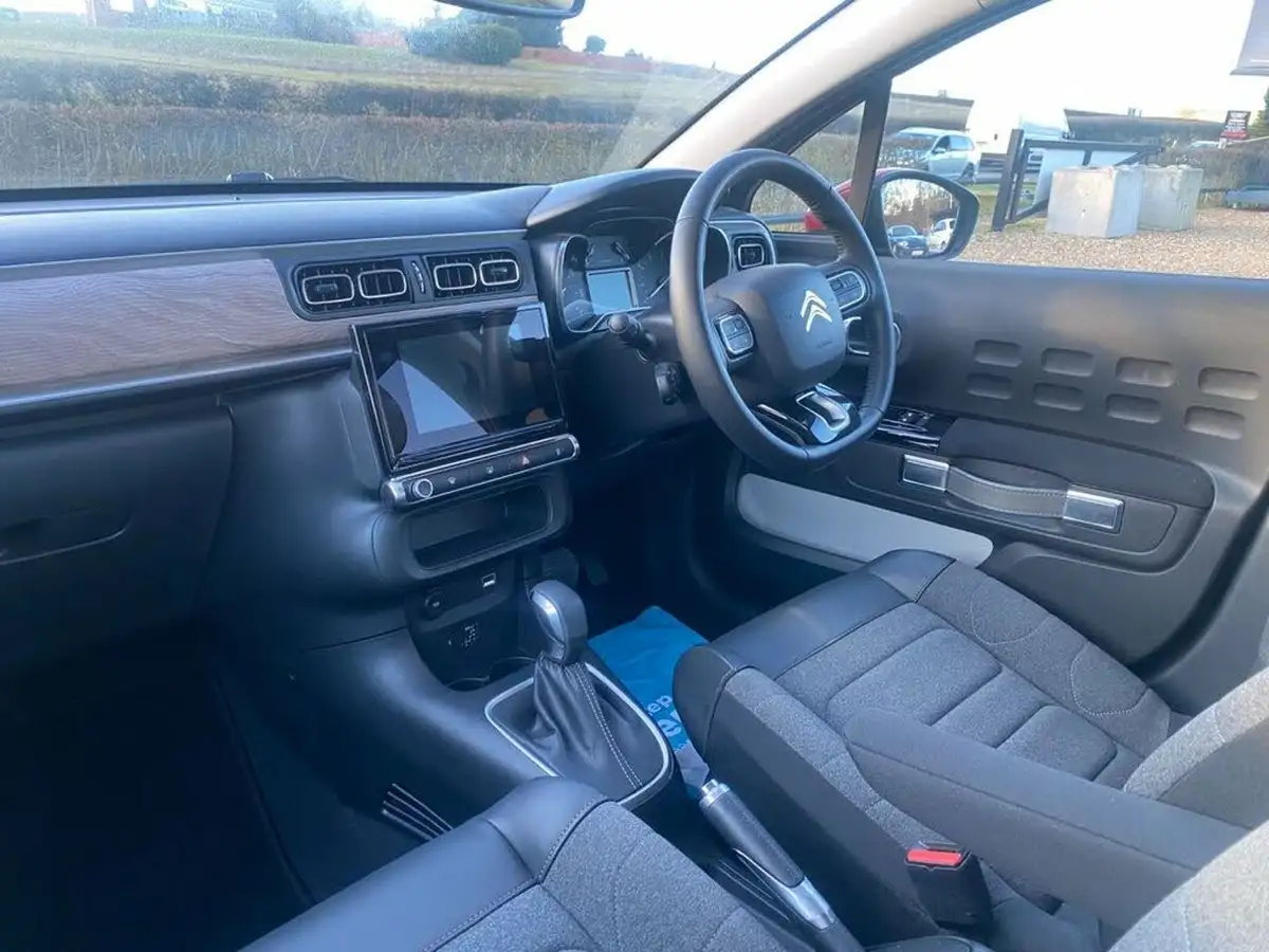 2020-citroen-c3-12-puretech-flair-plus-110ps-eat6-big-32