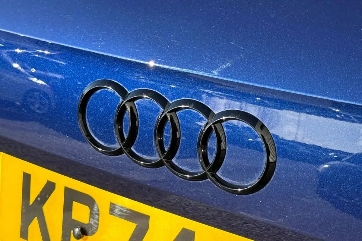 2024-audi-q2-15-35-tfsi-black-edition-s-tronic-big-53