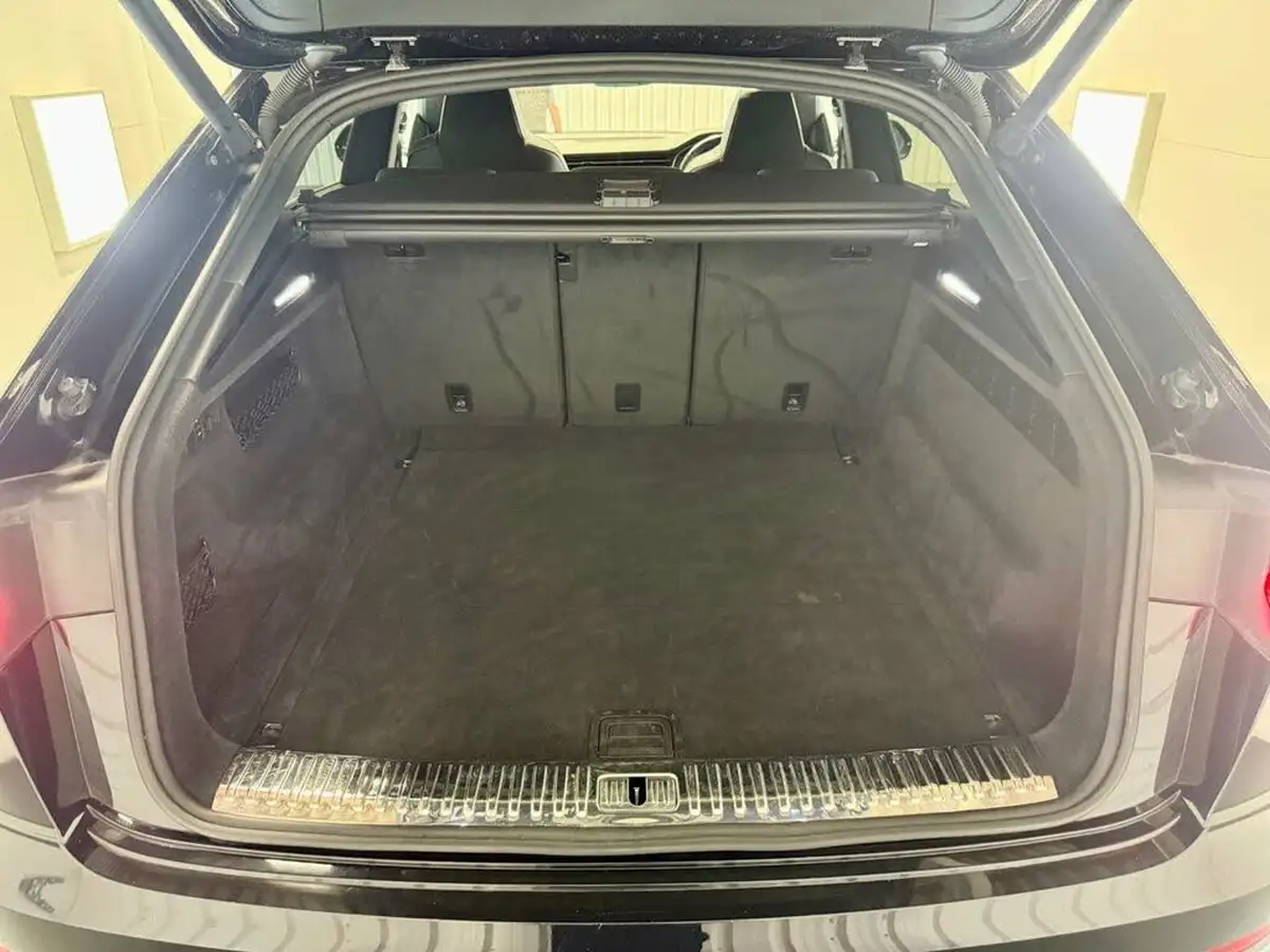 2020-audi-sq8-40tdi-big-41