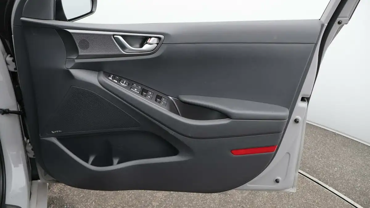 2021-hyundai-ioniq-16-gdi-premium-hybrid-big-14