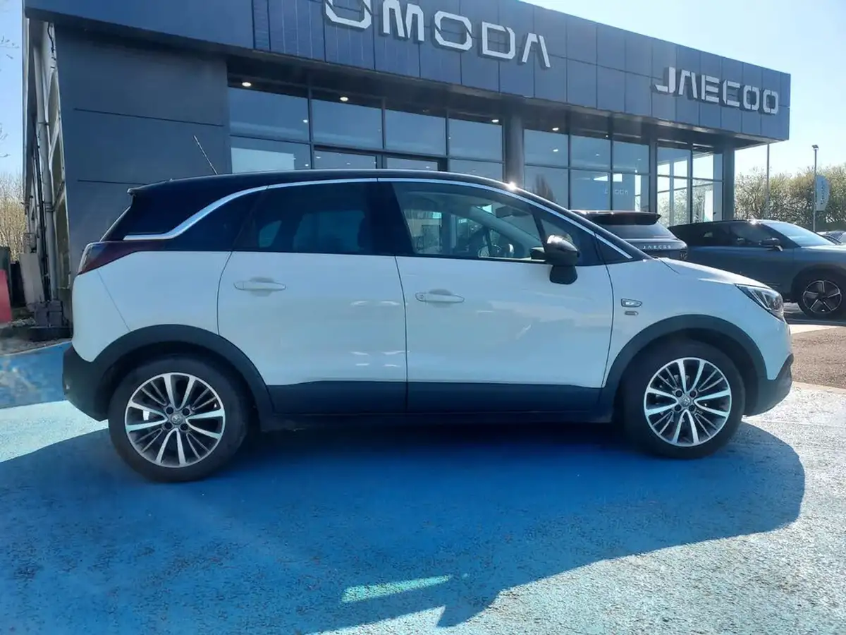 2020-vauxhall-crossland-x-12i-griffin-big-4
