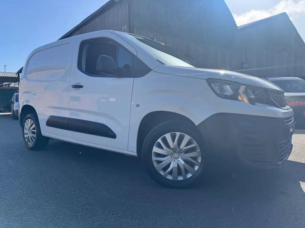 2021-peugeot-partner-15-bluehdi-1000-professional-100ps-eu6dt-panel-big-45