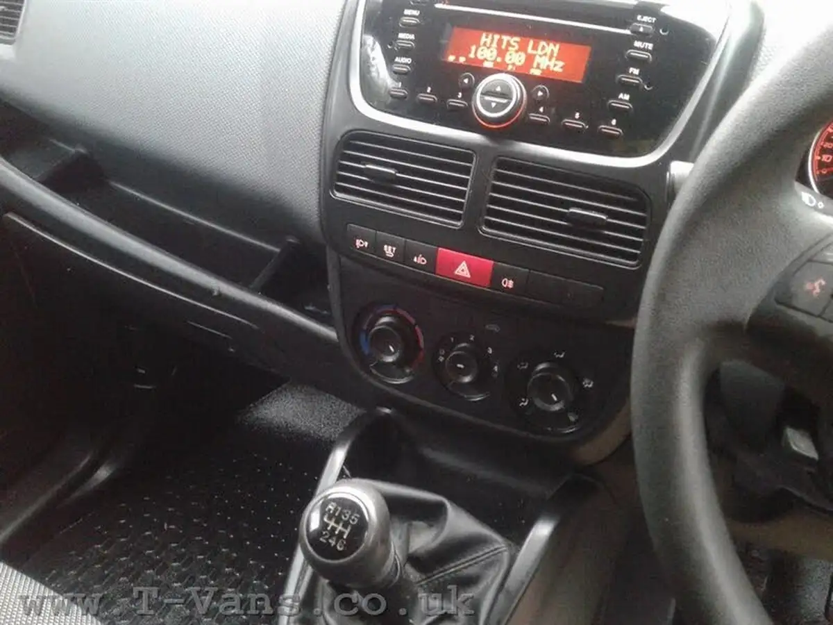 2015-fiat-doblo-cargo-16td-l2h1-maxi-105eu-big-14