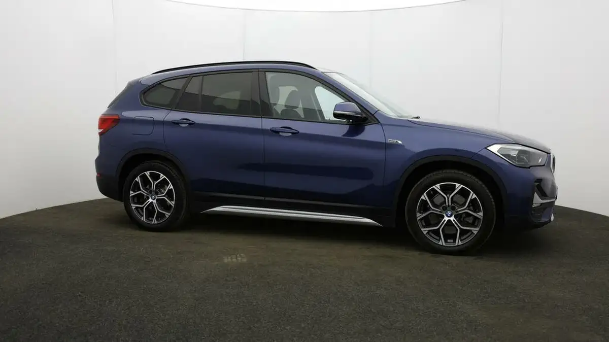2022-bmw-x1-15-xdrive-25e-phev-xline-big-7